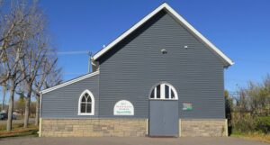 Pouce Coupe Senior's Hall